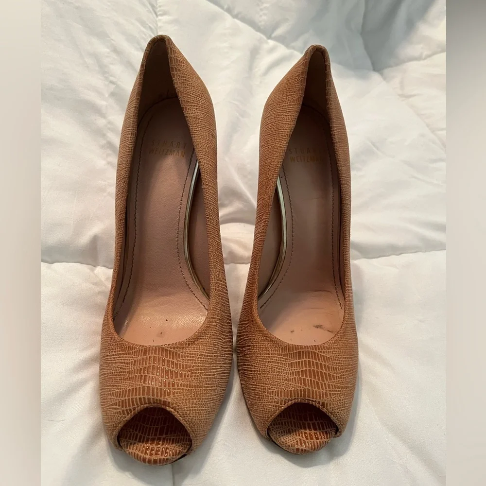 Stuart Weitzman Tan Peep Toe Heel 8M